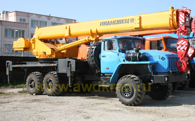 Автокран Ивановнец КС-35714-10 16 тонн с овоидной стрелой